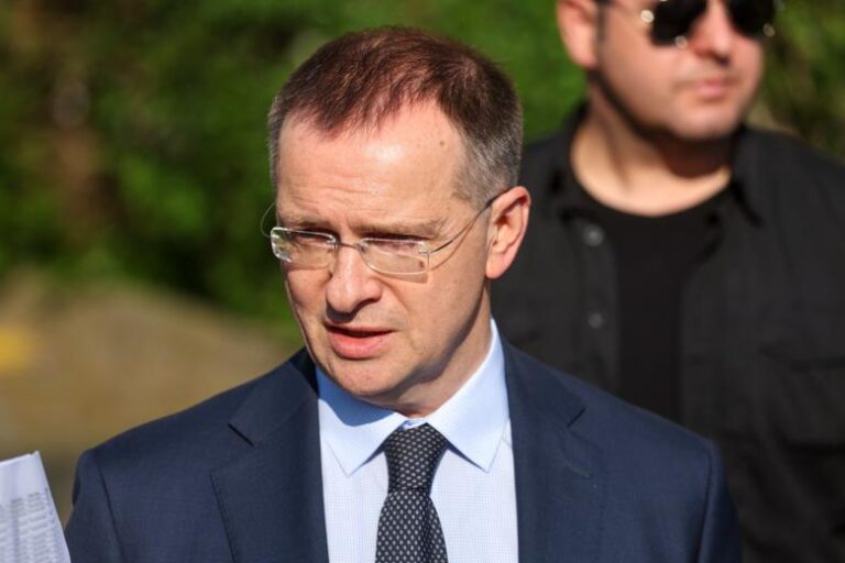 medinskij-zajavil-o-vozmozhnosti-zakljuchenija-mira-na-ukraine-v-2022-godu-ab25c81