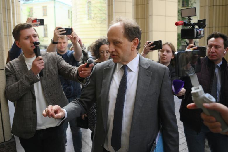 mid-rf-otchital-nemeckogo-posla-za-pritesnenie-rossijskih-zhurnalistov-v-frg-1474011