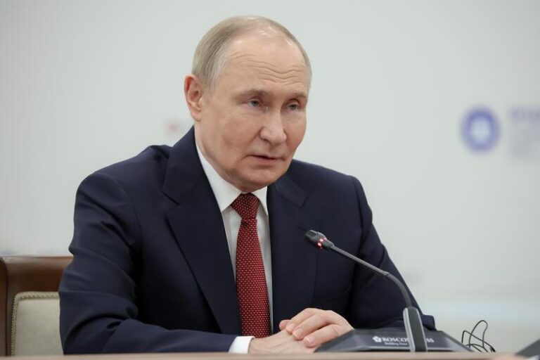 putin-lichno-pozdravil-17-letnego-syna-kadyrova-so-svadboj-a10ad9d