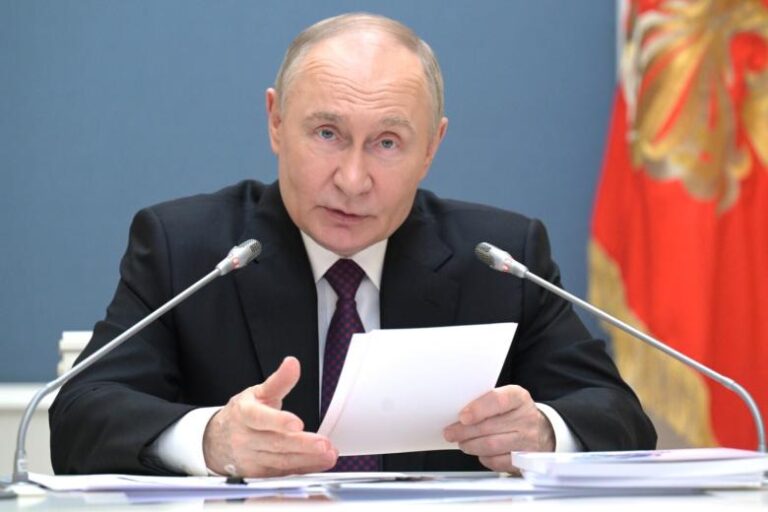 putin-napomnil-evropejcam-slova-tjutcheva-o-rossii-32785e8