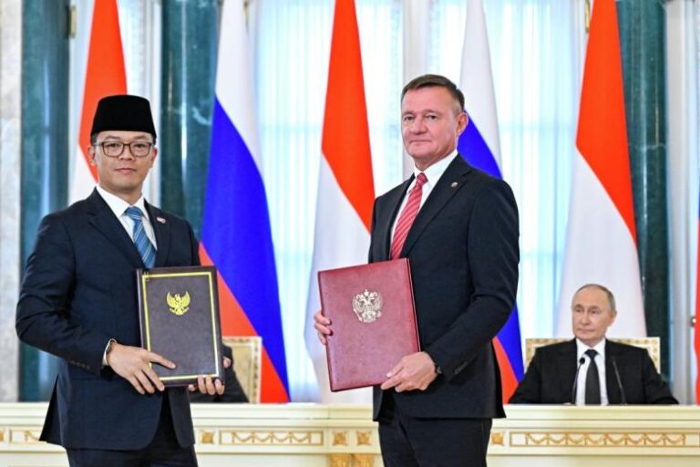 rossija-i-indonezija-podpisali-deklaraciju-o-strategicheskom-partnerstve-1902717