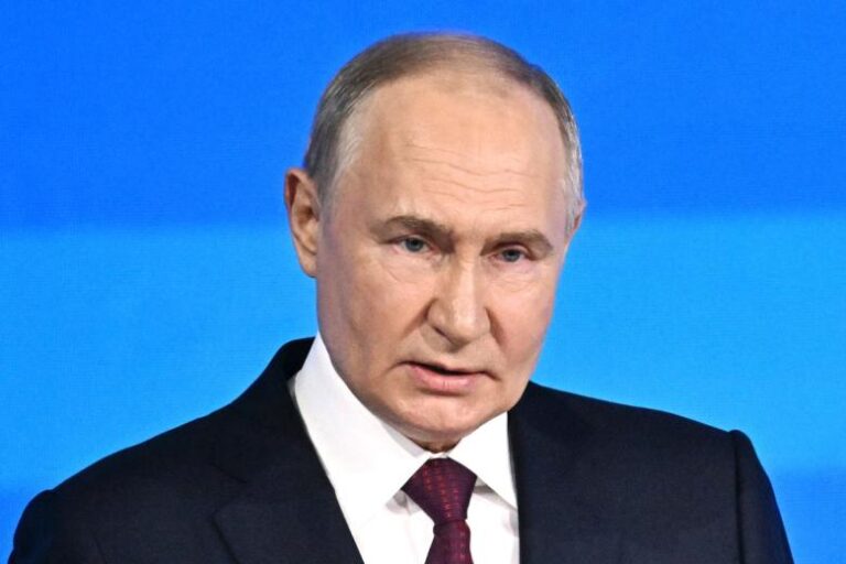 umu-nepostizhimo-putina-udivilo-vrane-v-uchebnikah-po-istorii-9ff55a9