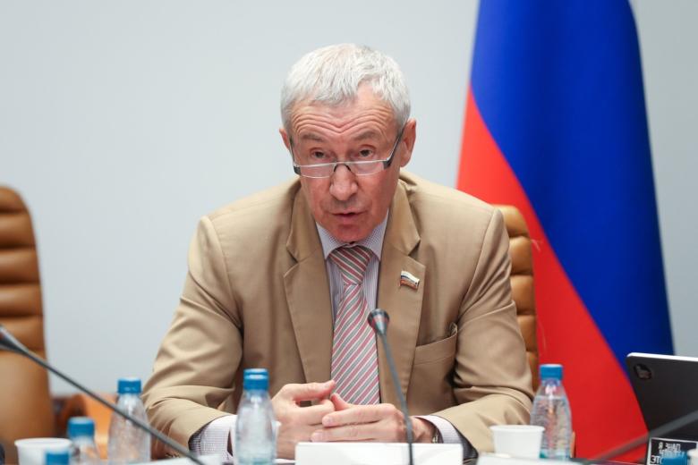 Климов ответил на слухи о своем уходе из Совфеда