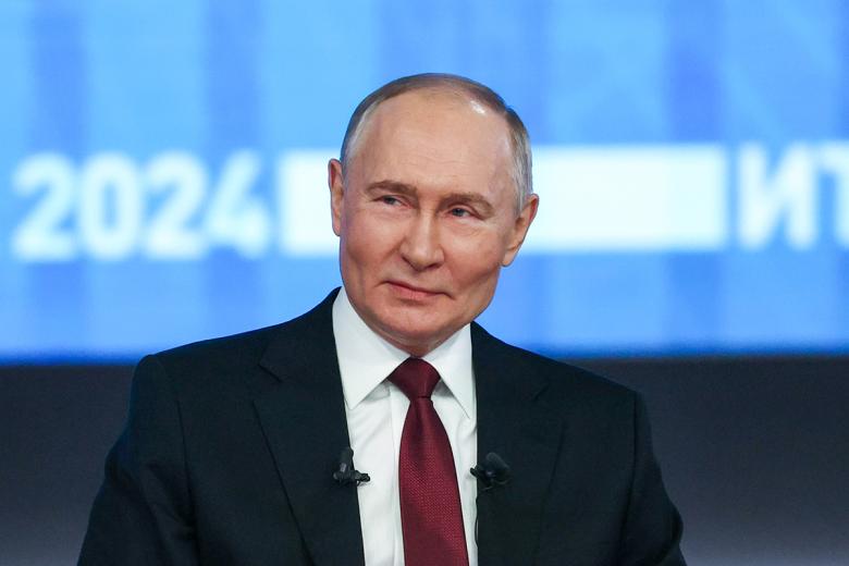 Путин назвал коэффициент рождаемости, к которому Россия должна стремиться