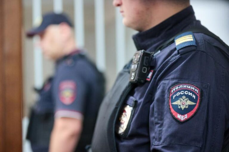 stalo-izvestno-v-kakom-sluchae-policejskij-mozhet-pozvonit-grazhdaninu-ff76528