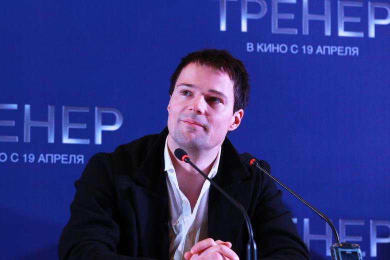 v-gosdume-nashli-sposob-proverit-ljubit-li-kozlovskij-rossiju-na-samom-dele-3fbabcd