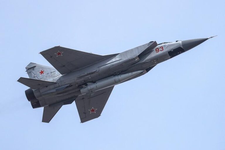 zelenskomu-razjasnili-znachenie-udara-kinzhalom-po-voennym-obektam-v-kieve-93e7ed4