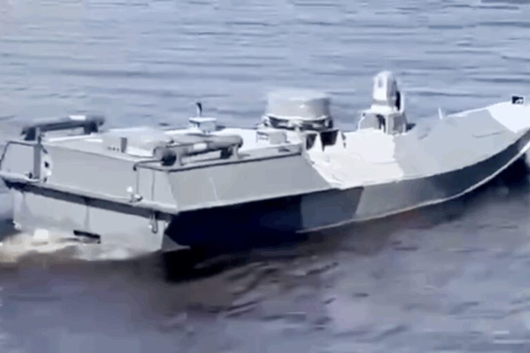 minoborony-soobshhilo-ob-unichtozhenii-bezekipazhnyh-katerov-vsu-30b38de