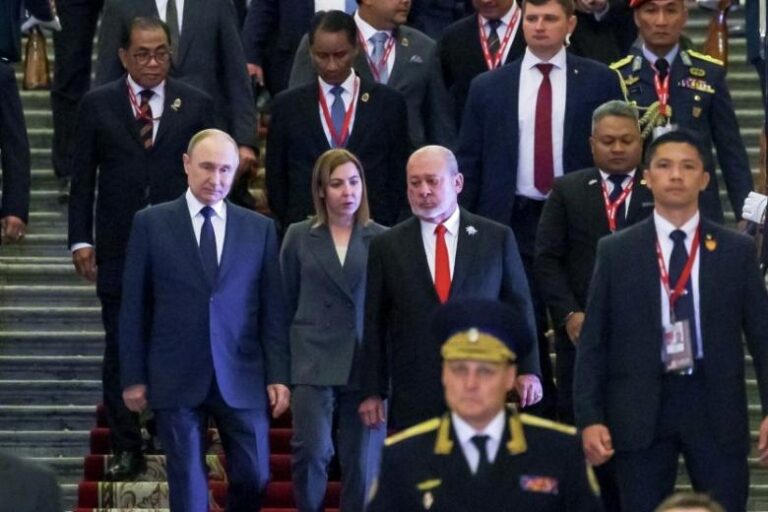putin-i-korol-malajzii-prodolzhili-peregovory-za-obedom-a1f73a5
