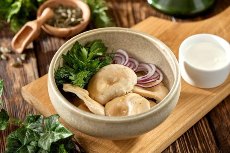 solim-i-marinuem-gruzdi-na-zimu-holodnym-i-gorjachim-sposobom-luchshie-recepty-dda3f35
