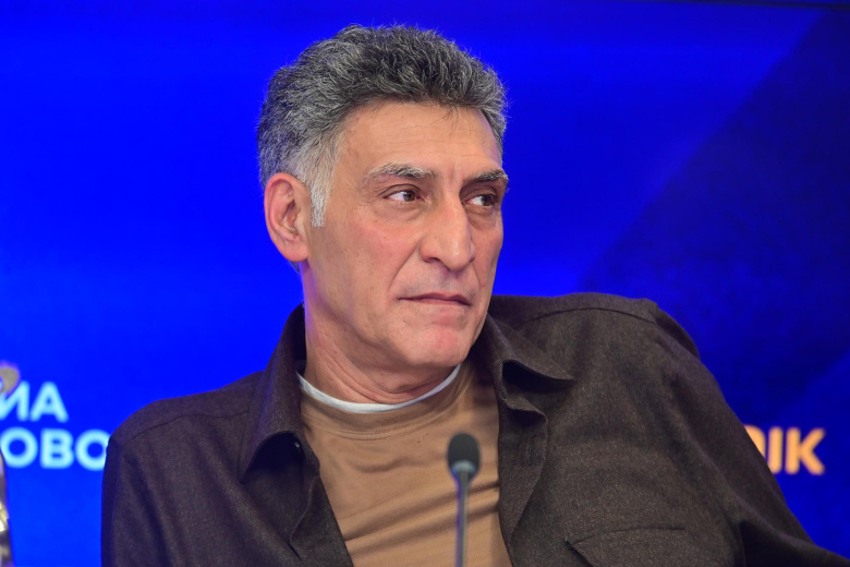 my-vse-molilis-zvezdy-i-politiki-skorbjat-v-svjazi-so-smertju-keosajana-fb83a65