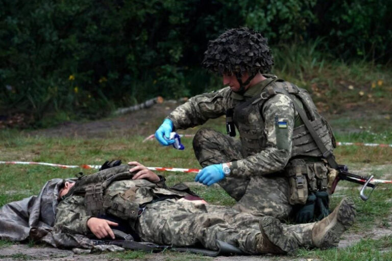 zhena-chinovnika-iz-rossii-objasnila-lechat-li-soldat-vsu-v-ee-otele-v-evrope-8a2dbaa