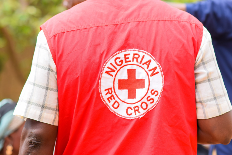 chinovnik-ne-smog-perezhit-seks-s-tremja-zhenshhinami-cd17bef