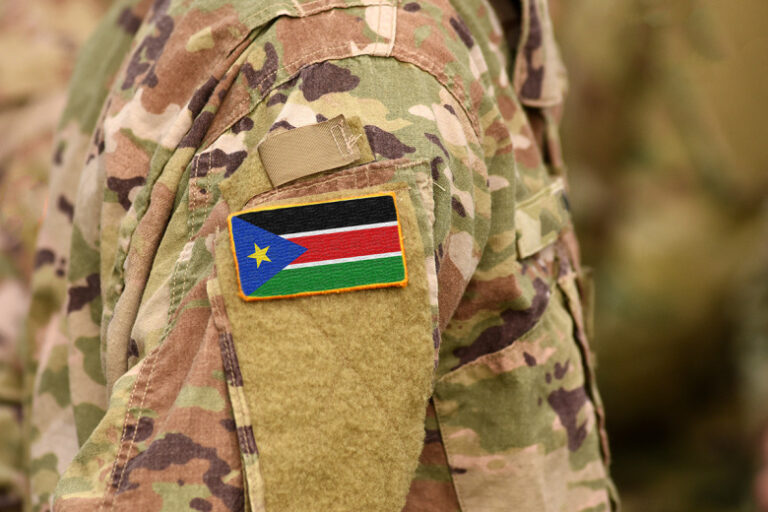 konflikt-oficerov-iz-za-devushki-konchilsja-shvatkoj-ih-podrazdelenij-259db41