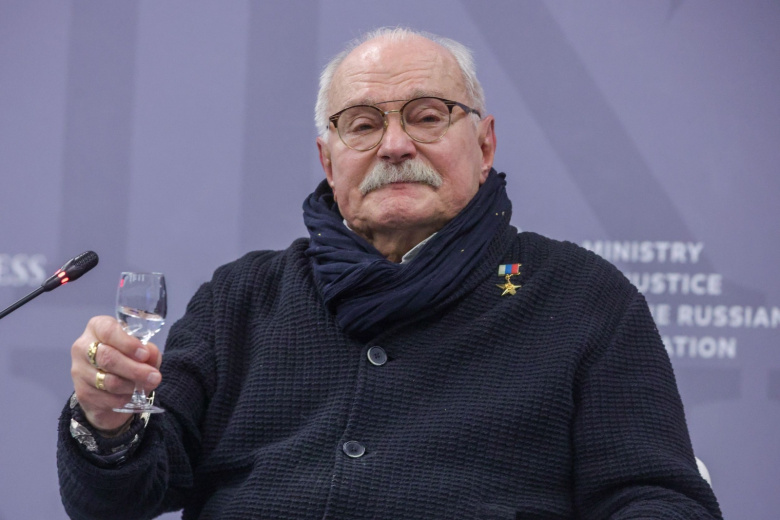 ne-predaval-sebja-burljaev-o-lichnosti-i-tvorchestve-rezhissera-mihalkova-826fde4