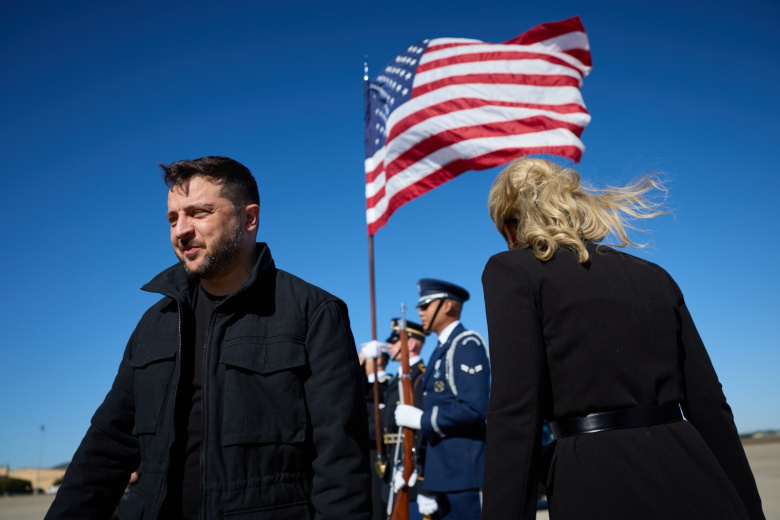 poluchil-status-poproshajki-v-gosdume-vysmejali-priem-zelenskogo-v-ssha-62ddc2c