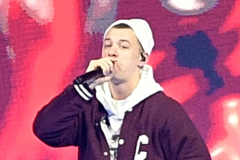 prodjuser-rasskazal-chto-budet-s-kareroj-macan-iz-za-uklonenija-ot-sluzhby-a640b55