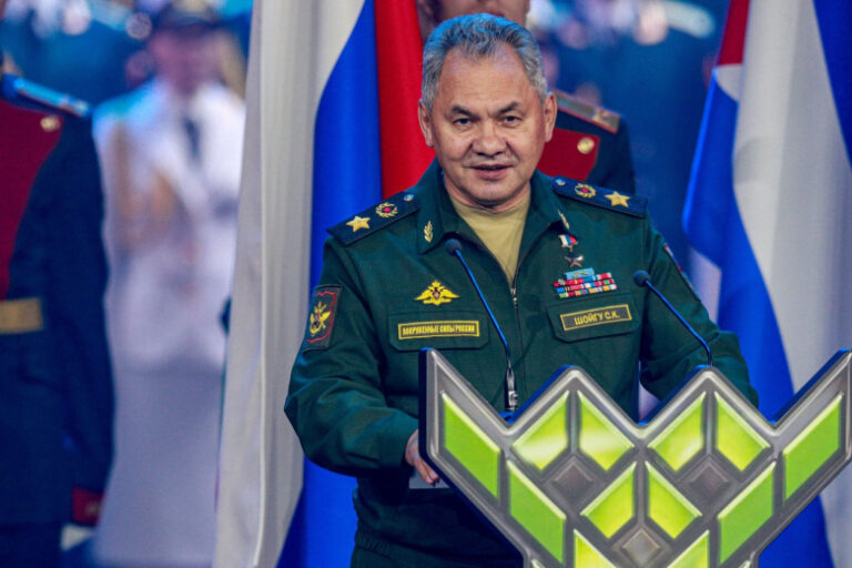 putin-podderzhal-pereizbranie-shojgu-na-odnu-dolzhnost-056ff26