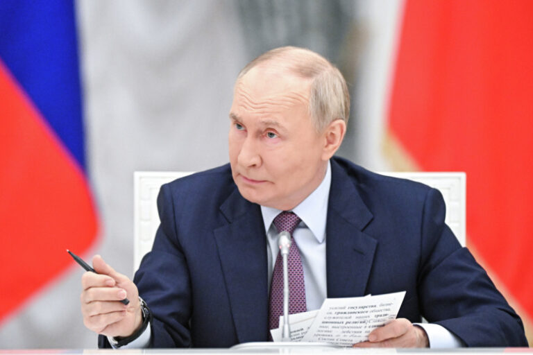 putin-predlozhil-objavit-2027-god-v-rossii-godom-geografii-66ba751