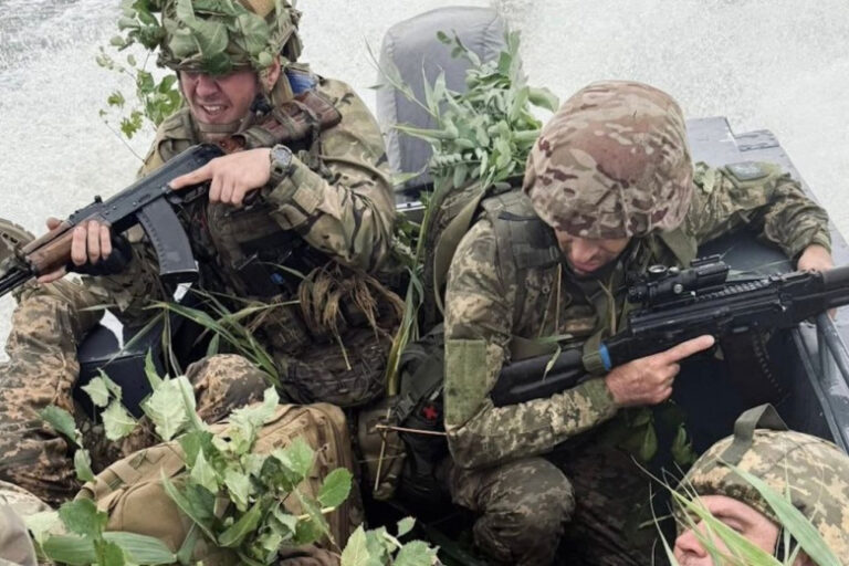 stalo-izvestno-o-sryve-devjati-popytok-vsu-vyrvatsja-iz-okruzhenija-ced2429