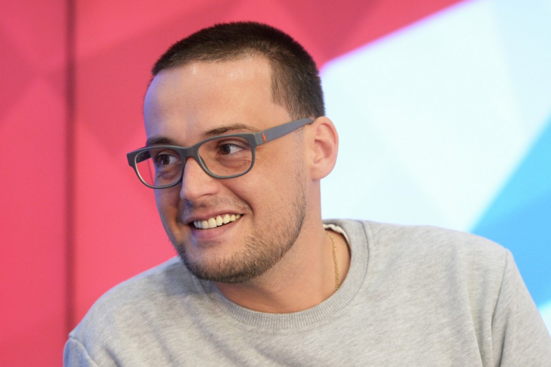 v-gosdume-obratilis-k-gufu-iz-za-biletov-na-koncert-za-800-tysjach-rublej-4b378f2