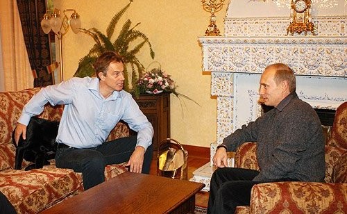 v-pizhamah-kofe-pili-putin-rasskazal-ob-otnoshenijah-s-blerom-269e18a