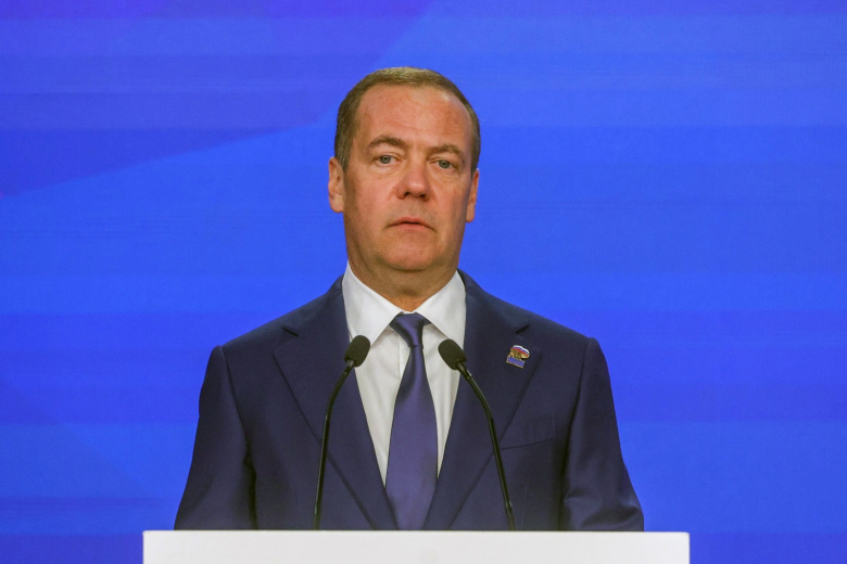 medvedev-raskryl-astronomicheskuju-summu-kotoruju-zapad-peredal-ukraine-35bda15