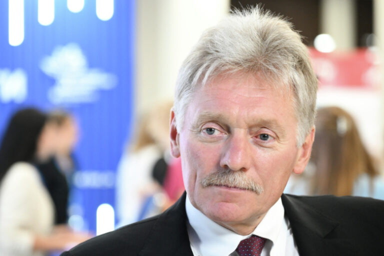 peskov-raskryl-obsuzhdajut-li-rossija-i-ssha-novacii-v-peregovorah-po-ukraine-38e16c8