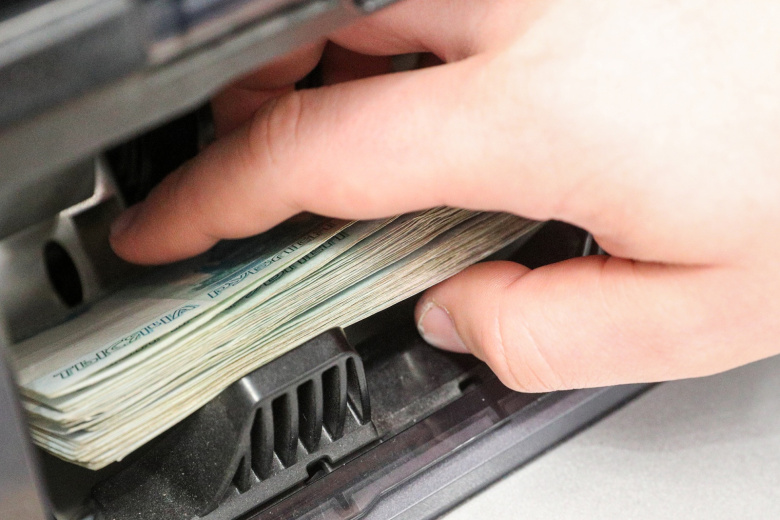 privykli-grabit-senator-o-blokirovke-schetov-rossijan-v-evropejskom-banke-bd938d1