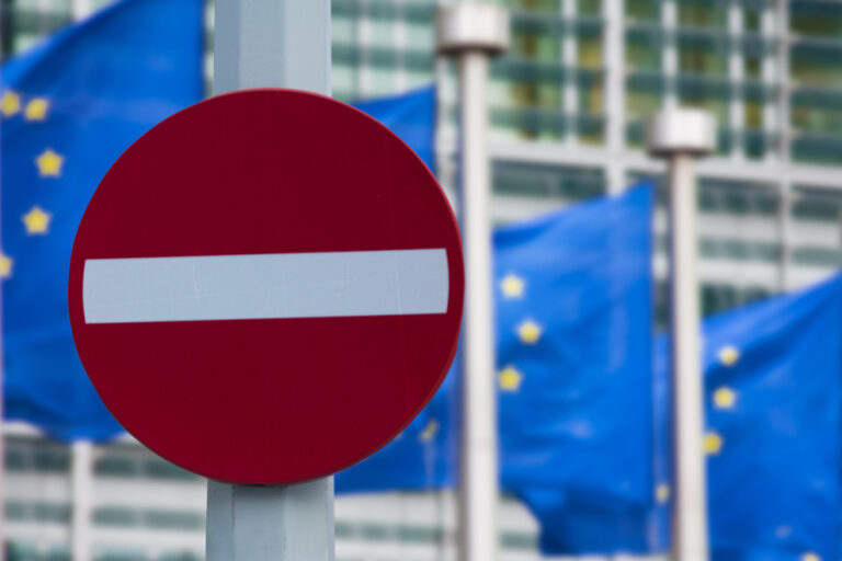 senator-objasnil-pochemu-sovety-niiniste-naschet-rossii-ne-spasut-evropu-2569cb7