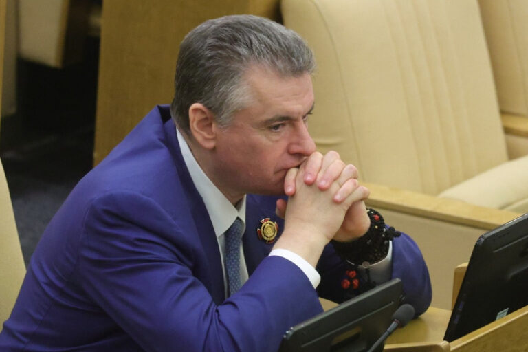 sluckij-vyskazalsja-o-peregovorah-s-ukrainoj-na-fone-pobega-umerova-9206b9f