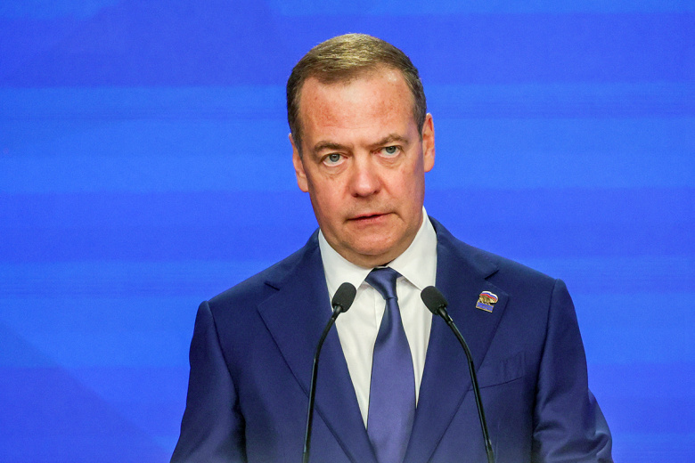 tem-strashnee-budet-konec-medvedev-sdelal-gromkoe-preduprezhdenie-ukraine-60aa695