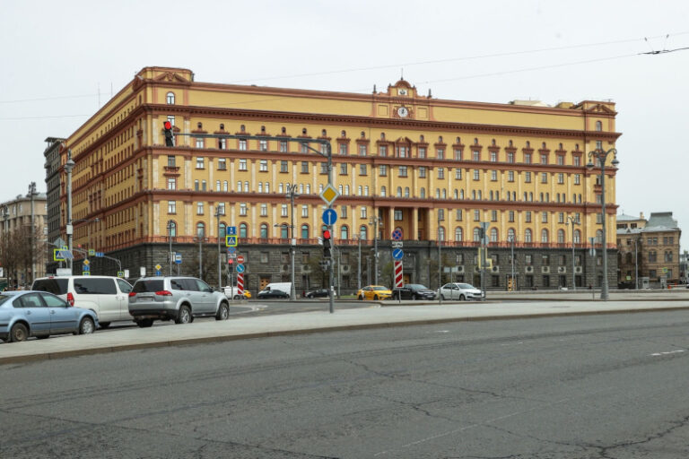 v-gosdume-rasskazali-o-predlozhenii-fsb-po-otkljucheniju-nomerov-9045594