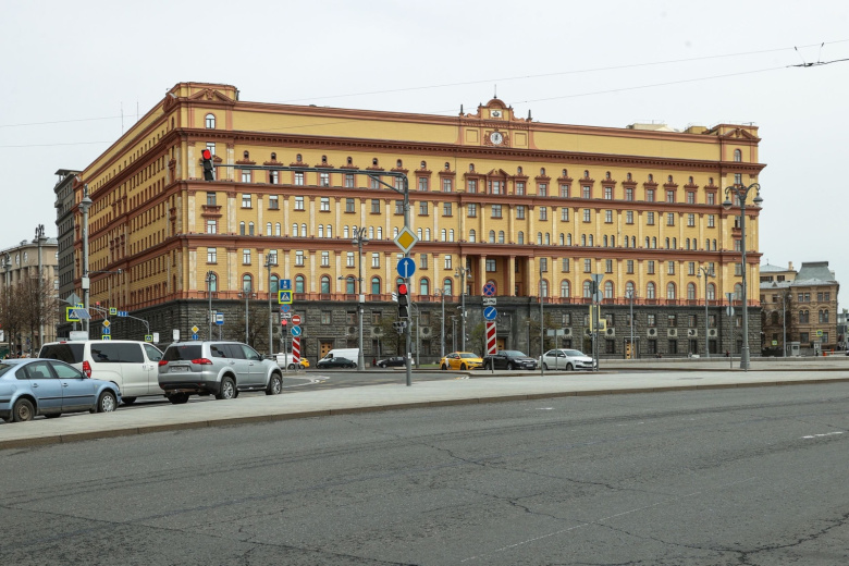 v-gosdume-rasskazali-o-predlozhenii-fsb-po-otkljucheniju-nomerov-9045594