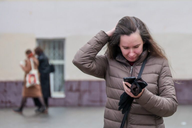 v-kremle-podderzhali-otkljuchenie-mobilnogo-interneta-feb8f5a