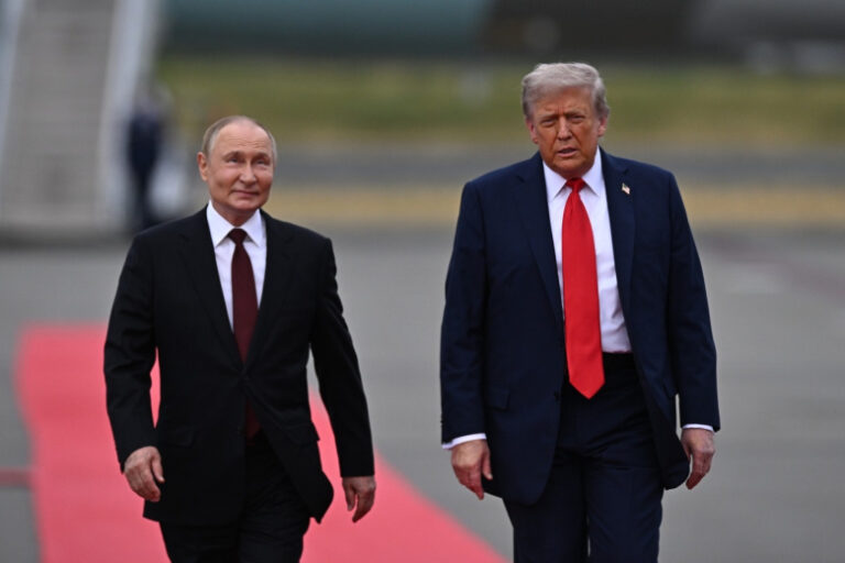 vlasti-juar-vyskazalis-o-vozmozhnoj-vstreche-putina-i-trampa-v-johannesburge-49ca7bc