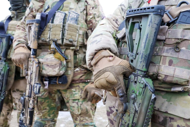 vs-rf-pristupili-k-zachistke-naselennogo-punkta-v-dnr-e6d2e55