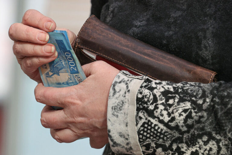 deputat-raskryl-komu-povysjat-pensii-s-janvarja-2026-goda-af47370