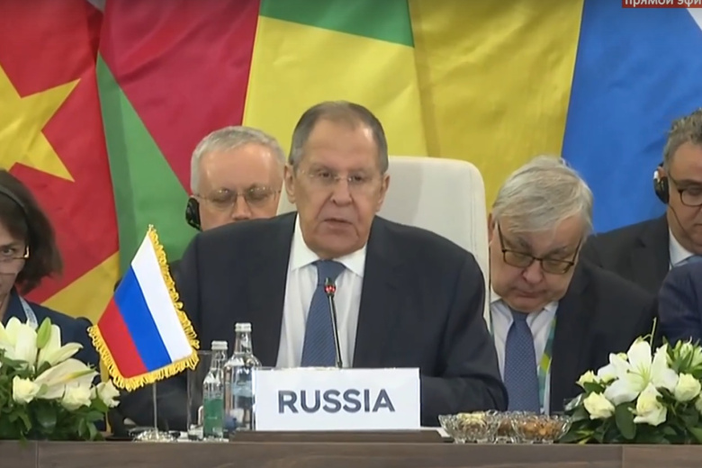 lavrov-provel-desjatki-vstrech-na-forume-v-kaire-d5903ed