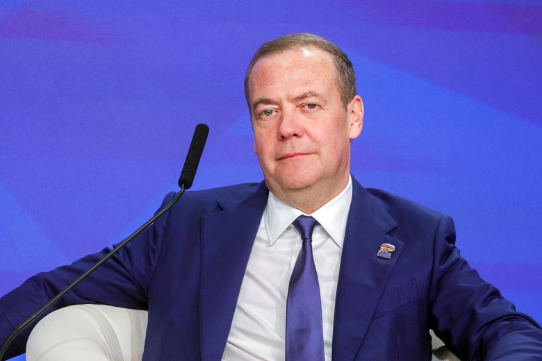 medvedev-vystupil-za-razvitie-adaptivnyh-vidov-sporta-dlja-uchastnikov-svo-12c700d