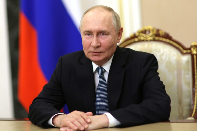 peskov-soobshhil-o-podgotovke-putina-k-bolshoj-press-konferencii-8aa22f3