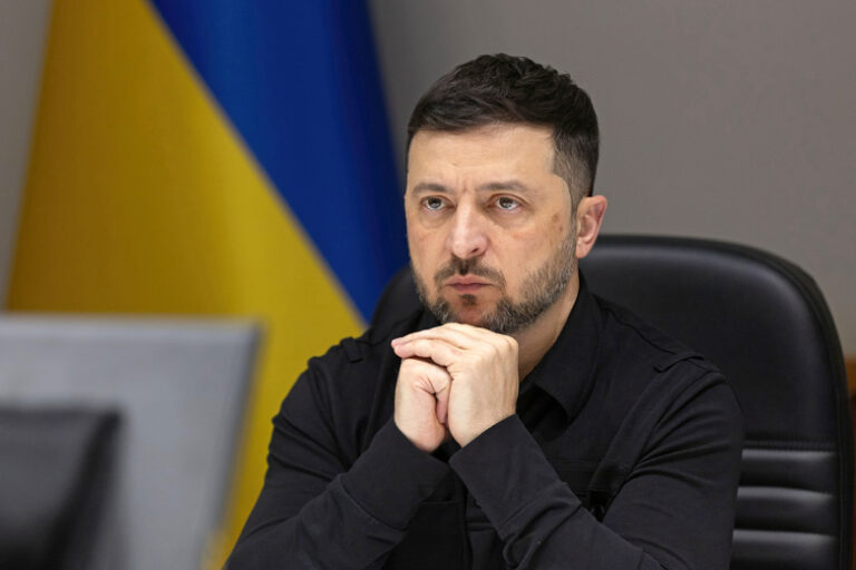 prishel-s-lozungami-o-mire-ukraincam-napomnili-o-glavnoj-lzhi-zelenskogo-771055b