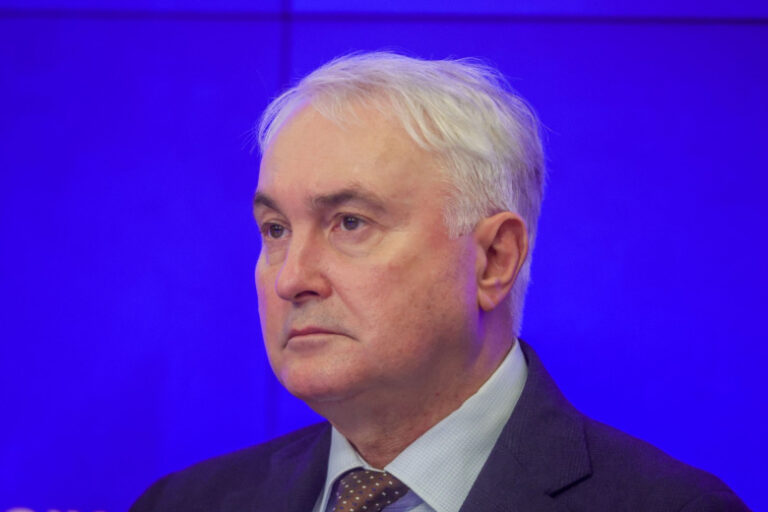 proizoshel-nadlom-v-gosdume-ocenili-psihologicheskoe-sostojanie-vsu-b441f17