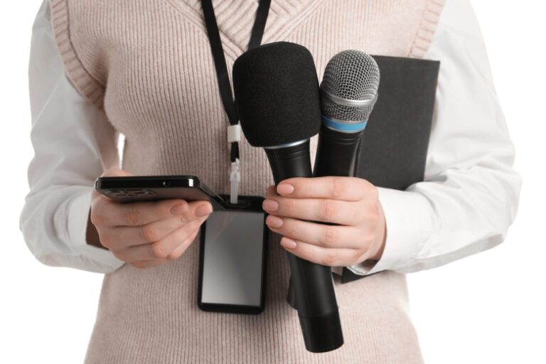 psihoanalitik-raskryla-zachem-znamenitosti-ispolzujut-chernyj-piar-ff443b2