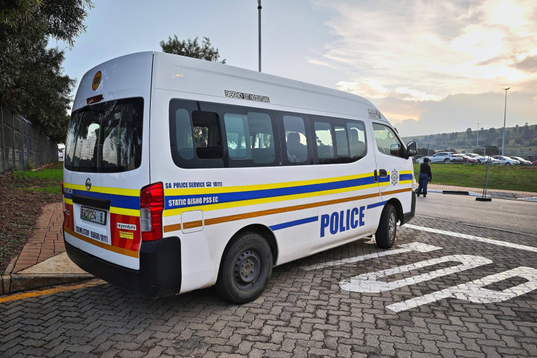 voskresnoe-utro-v-bare-nachalos-s-massovogo-ubijstva-df6bd08