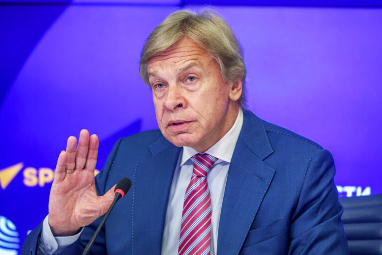 pushkov-predrek-grenlandii-razdel-territorij-3ad3084