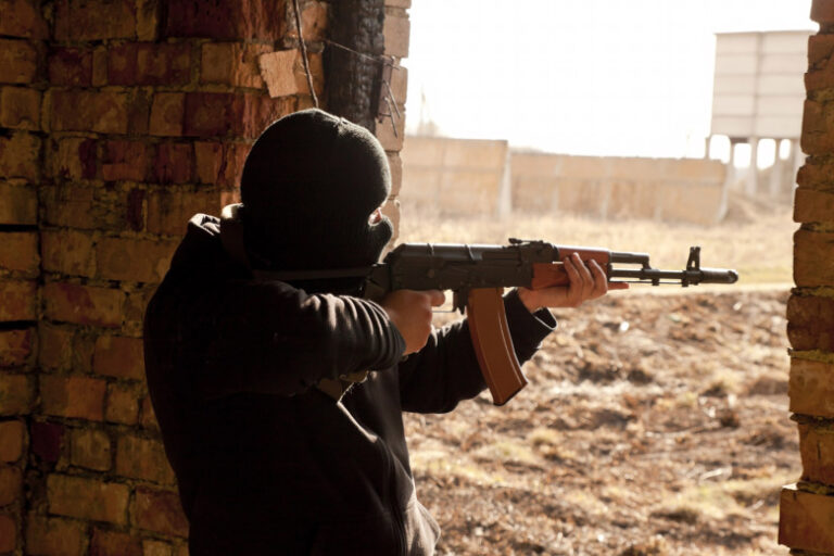 vooruzhennye-ljudi-ubili-ne-menee-30-chelovek-v-nigerii-7e9d48a